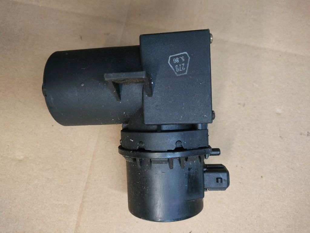 фото №1, Помпа центрального замка audi 80 100 200 coupe