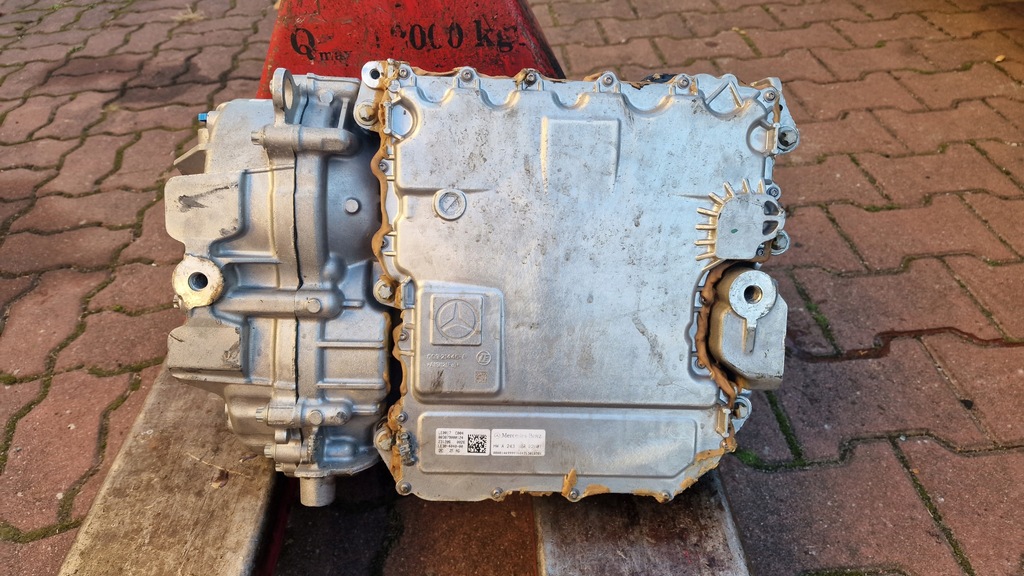 фото №8, Двигатель электрический задняя задний h243 w243 gla eqa a2433408802 a2439002201