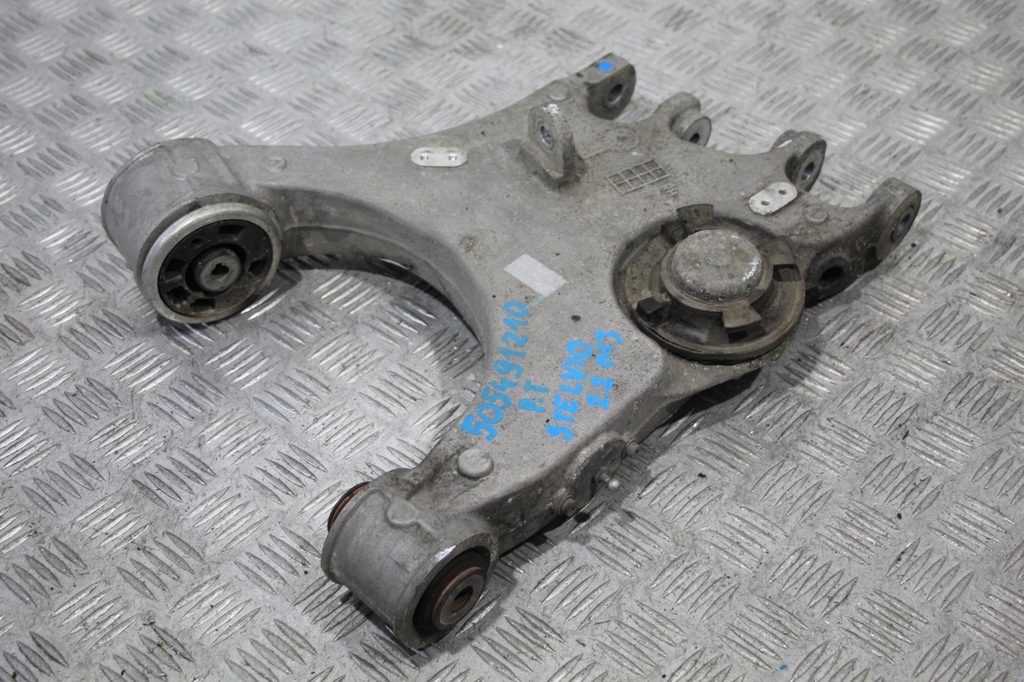 фото №1, Рычаг правый задняя stelvio 505491210