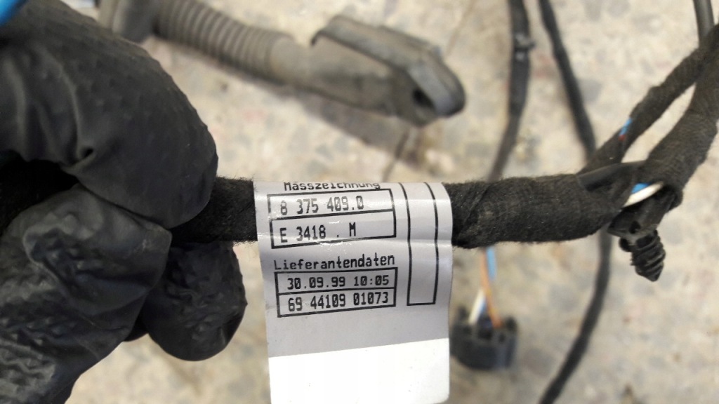 8375409 джгут двері правий перед bmw e46 Недорого