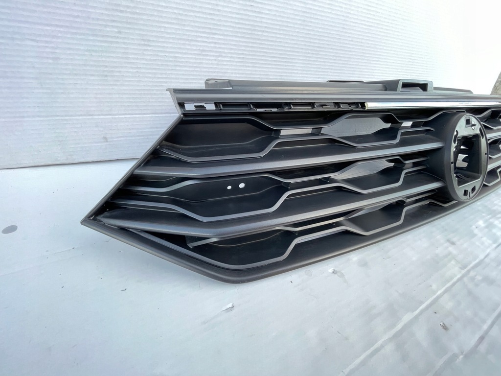 фото №4, Vw t-roc r-line решётка радиатора бампера перед передний