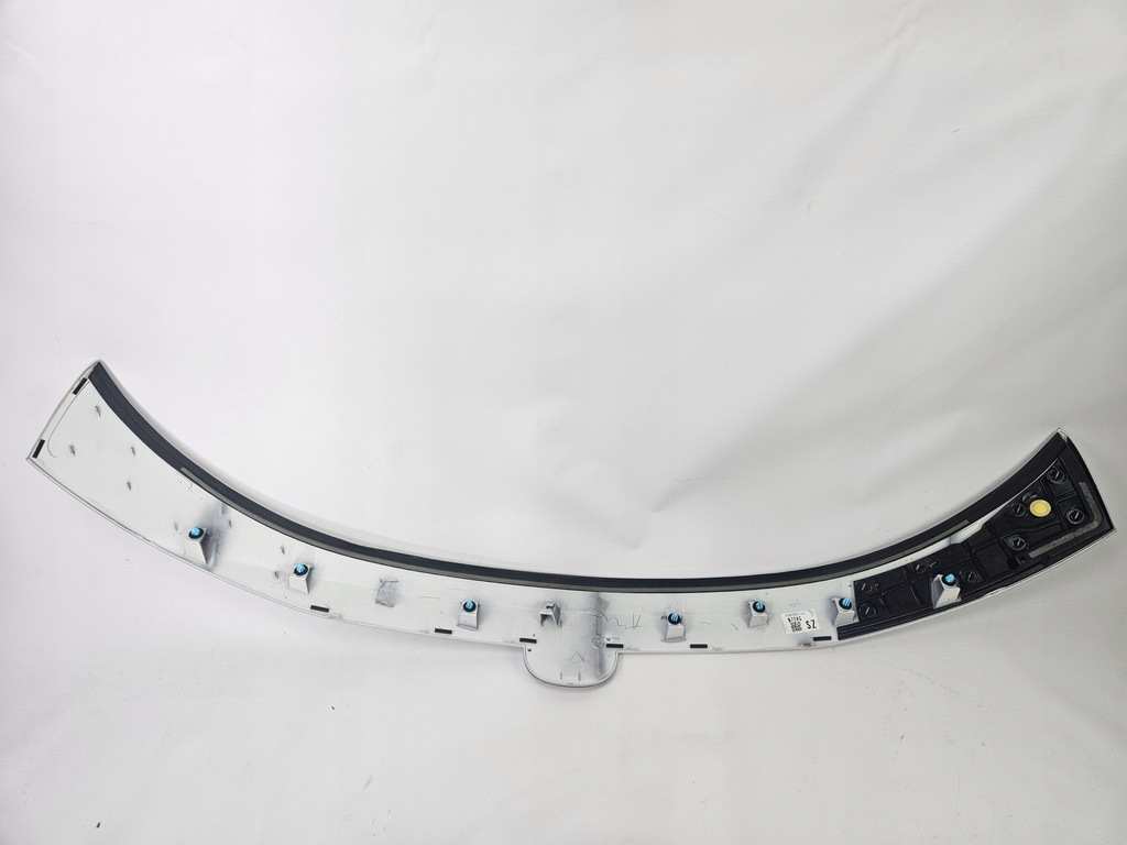 фото №8, Mazda cx5 cx-5 ii 2017 - накладка молдинг крышки багажника задняя kb7w-50811