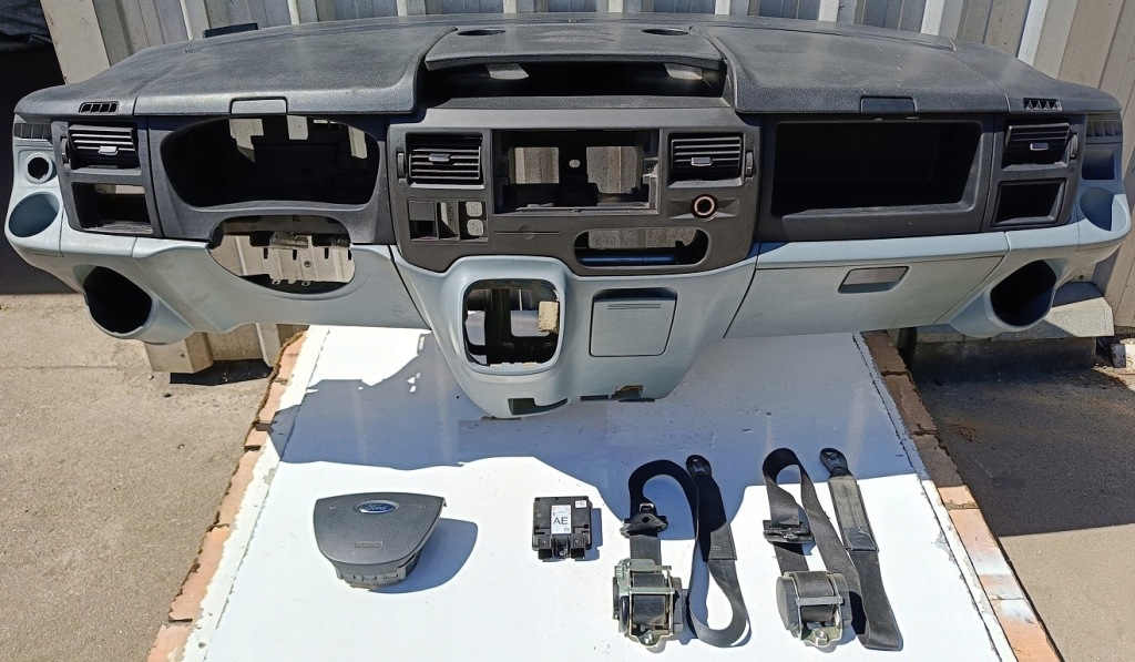 фото №1, Ford transit mk7 панель приладів приладова консоль eu kpl
