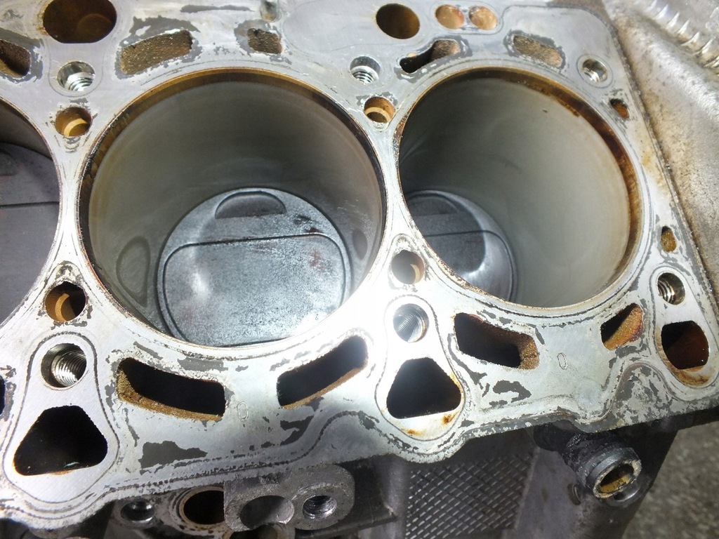 фото №11, Dół двигуна блок kompletny bfm 4.2 audi a8 d3