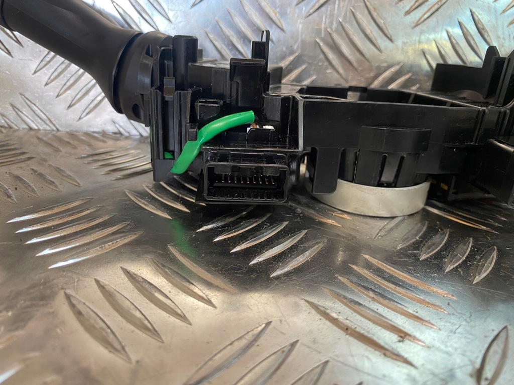 фото №9, Subaru forester v usa 19-24 переключатель комбинированный переключатели