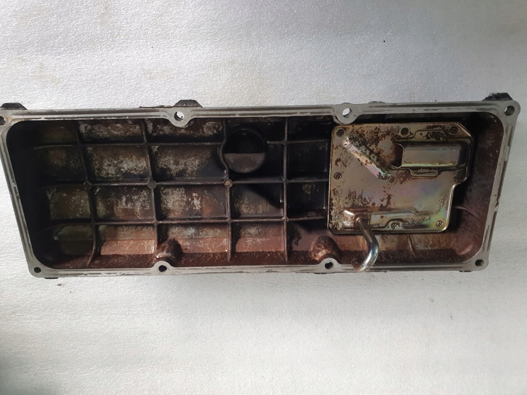 Кришка клапанів 7700869566 1.6 megane clio 1 в Україні