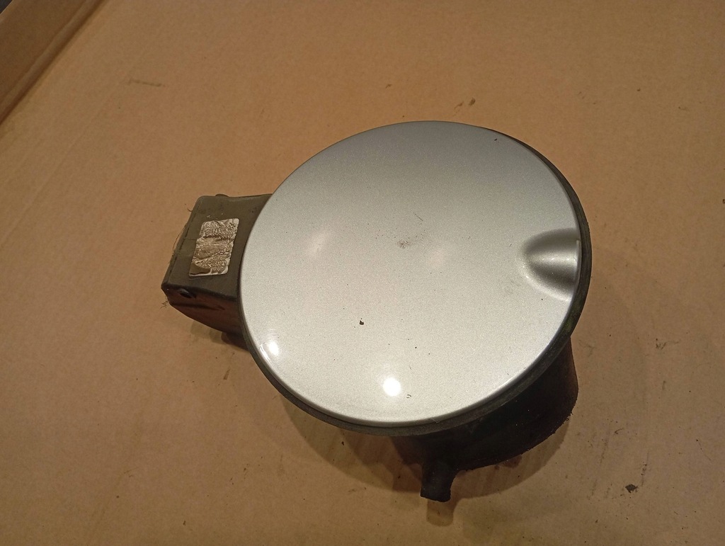 фото №1, Крышка заливной топлива smart forfour i 454 серебристая