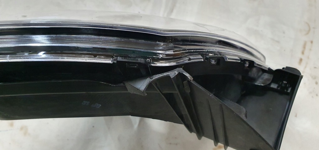 фото №4, Противотуманная фара передний правый drl hyundai i20