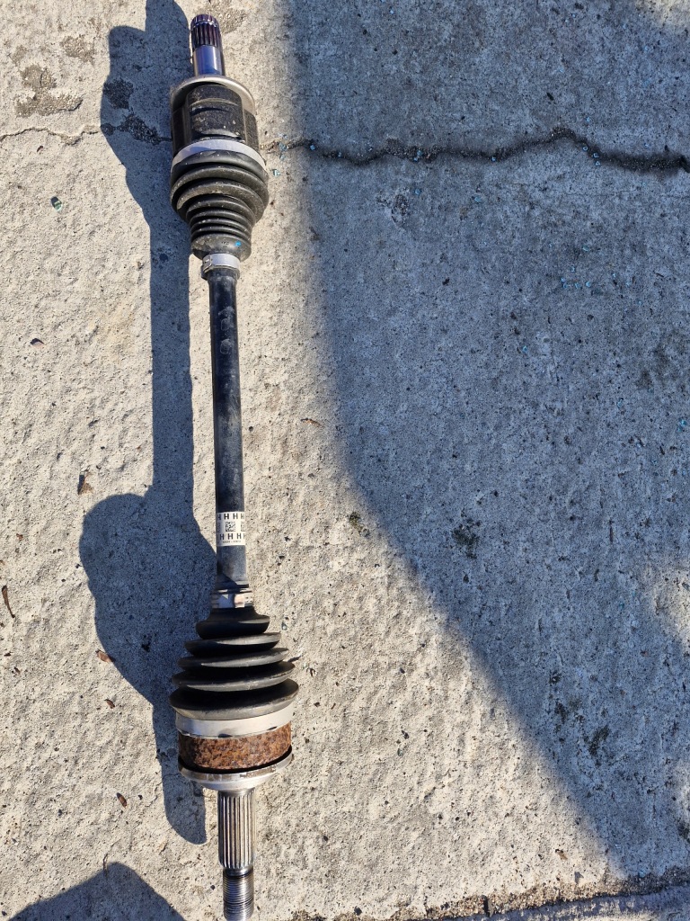 фото №1, Toyota yaris 1.5 гибрид приводной вал левая передняя 43420-k0050