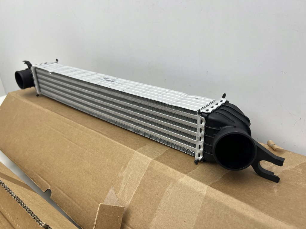 Mini r50 r52 интеркулер радиатор воздуха оригинал 2007-2014 Оригинал