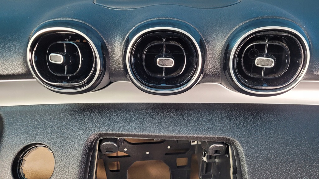 фото №7, Mercedes w206 приборная панель приборная консоль приборная панель a2066803300