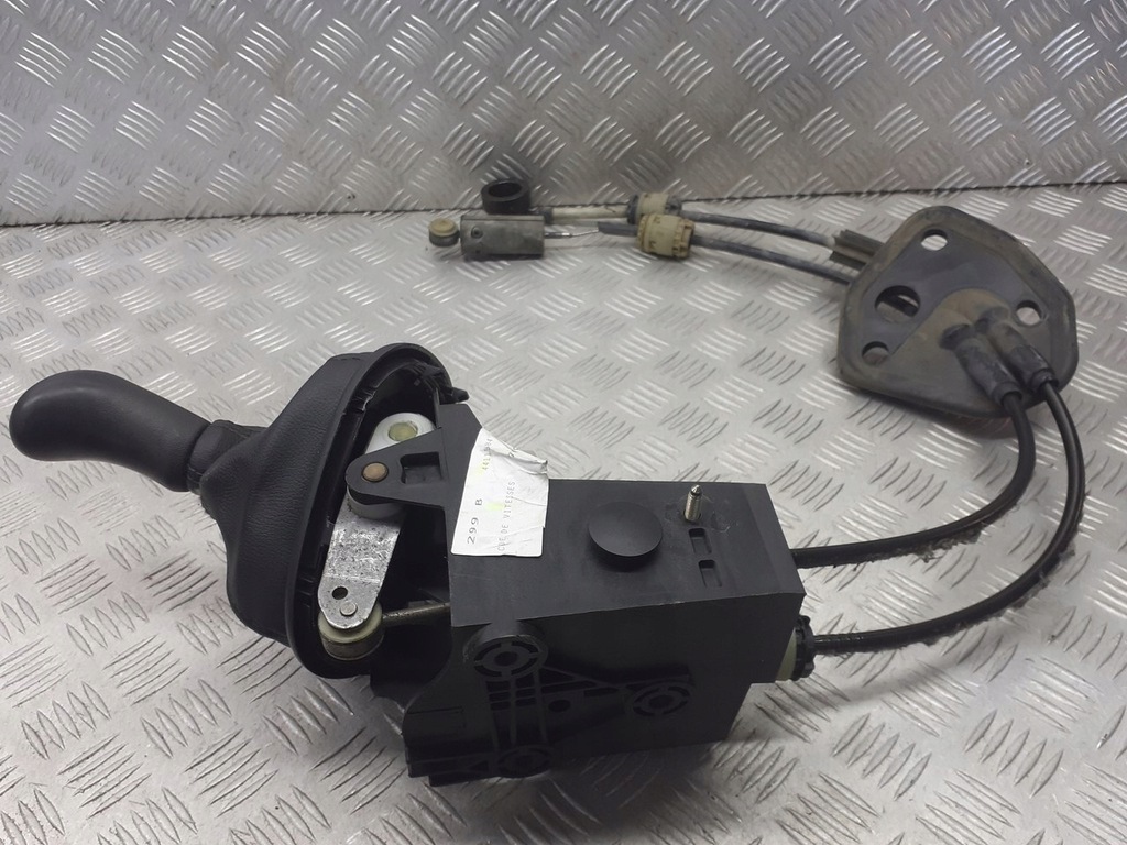 фото №1, Выборщик переключения передач renault scenic ii 1.6 8200327403