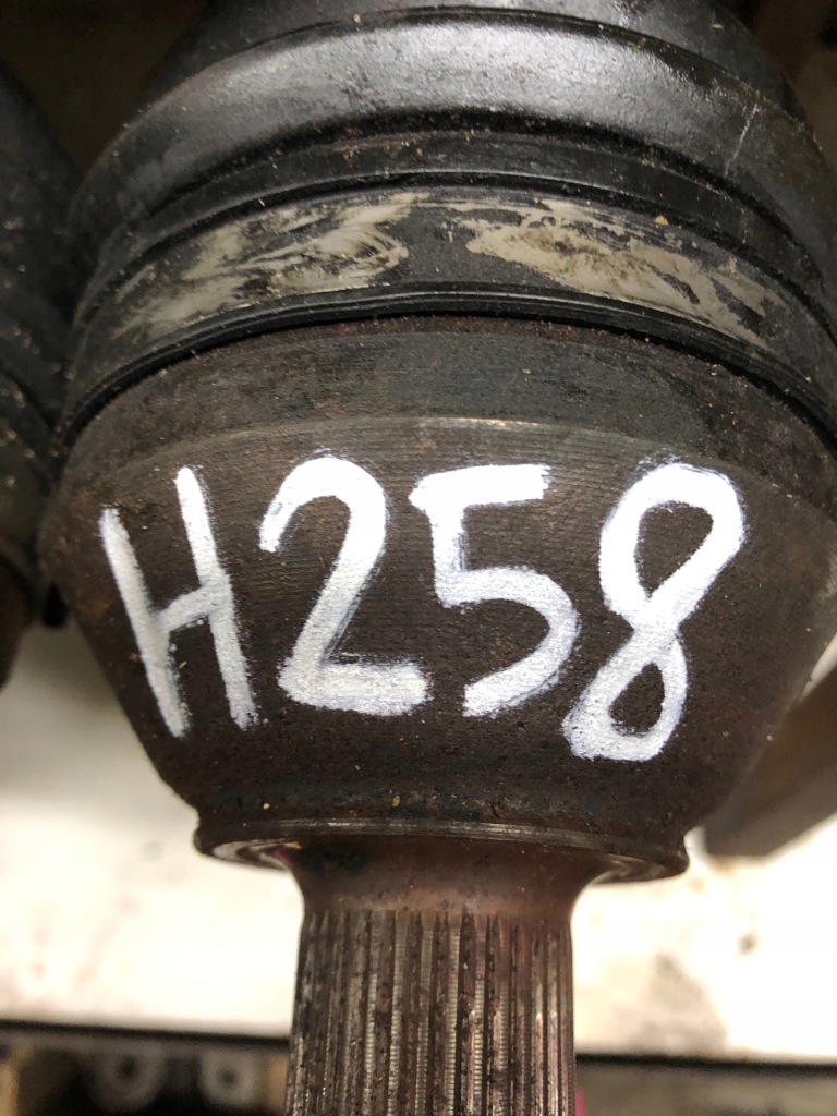 Vw seat skoda audi приводной вал левая 6q0407271 Недорого