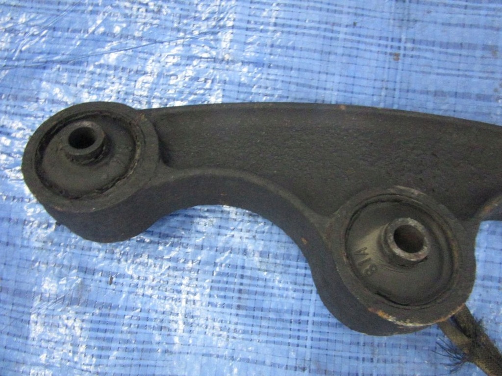 фото №7, Suzuki jimny 2003 рычаг перед