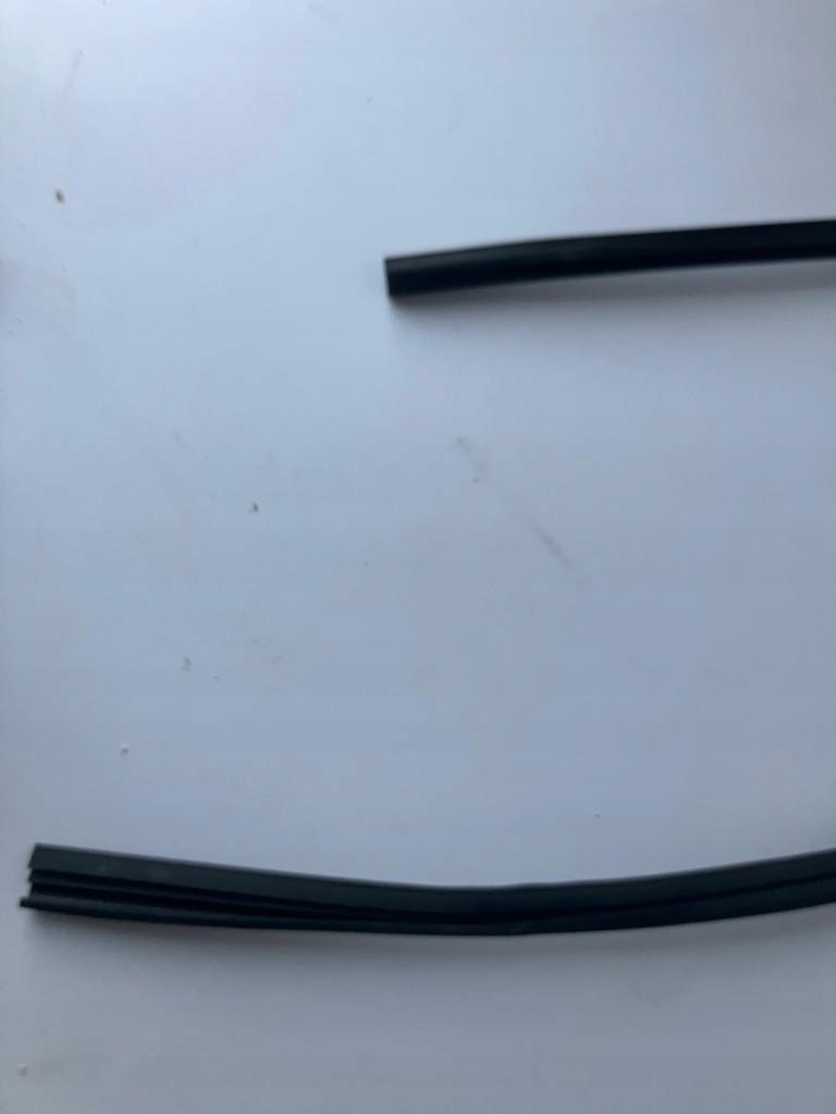 фото №4, Прокладка рамка дверь правый задняя xc40