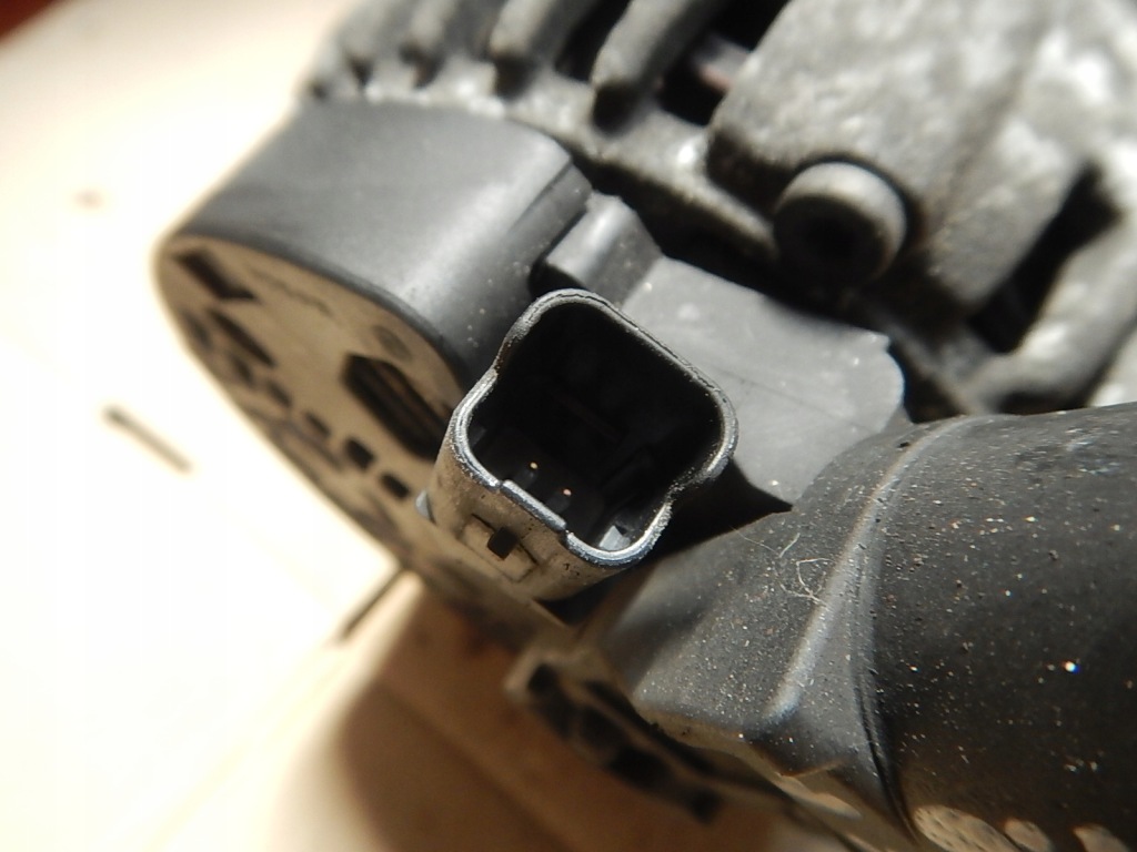 Генератор peugeot citroen mini r56 1.6 thp v757565080 Оригінал