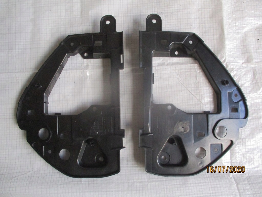 Рамка предохранителей правая левая 8l0858387a 8l0858388a audi a3 с Разборки
