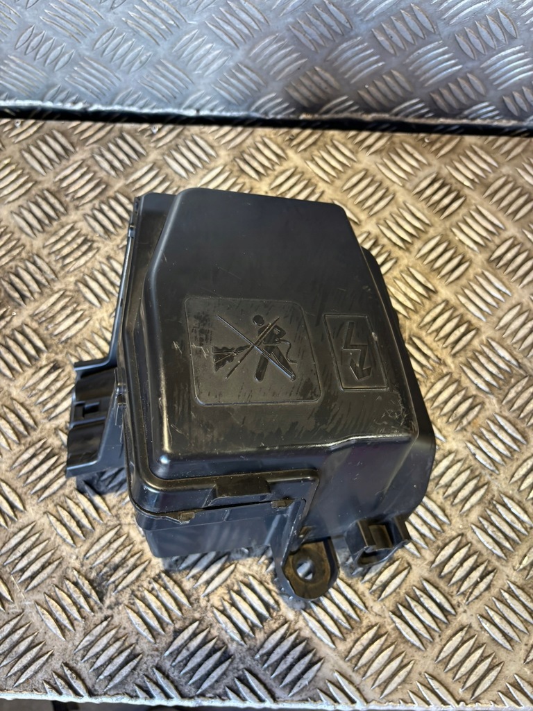 фото №1, Dacia renault 243809584r коробка предохранителей