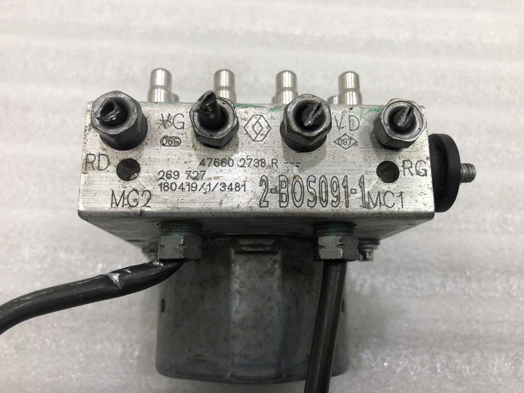 фото №8, Насос abs 476602738r dacia duster ii