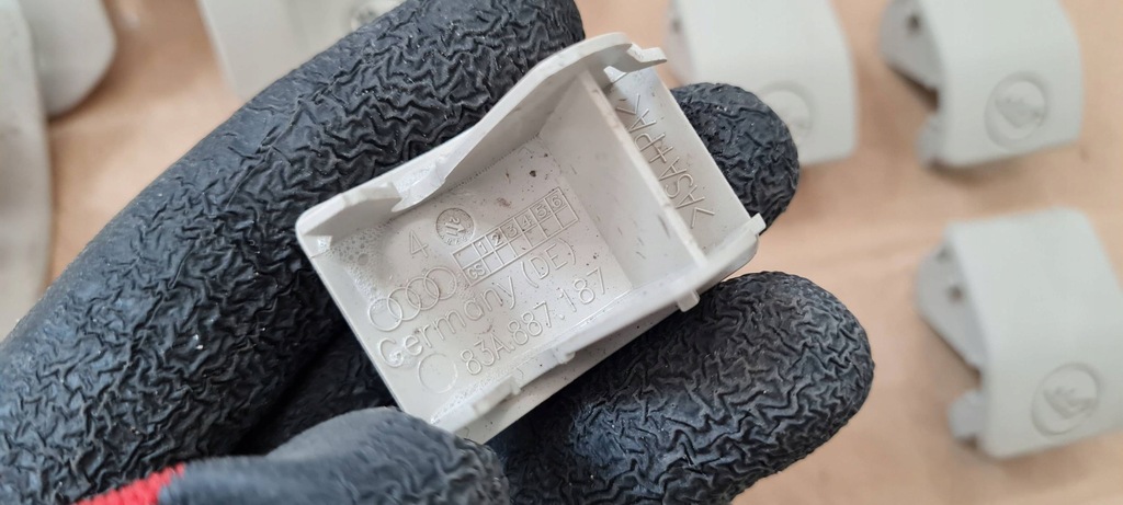 фото №10, Q3 83a кронштейн кронштейн isofix сиденье задняя комплект 83a887233a