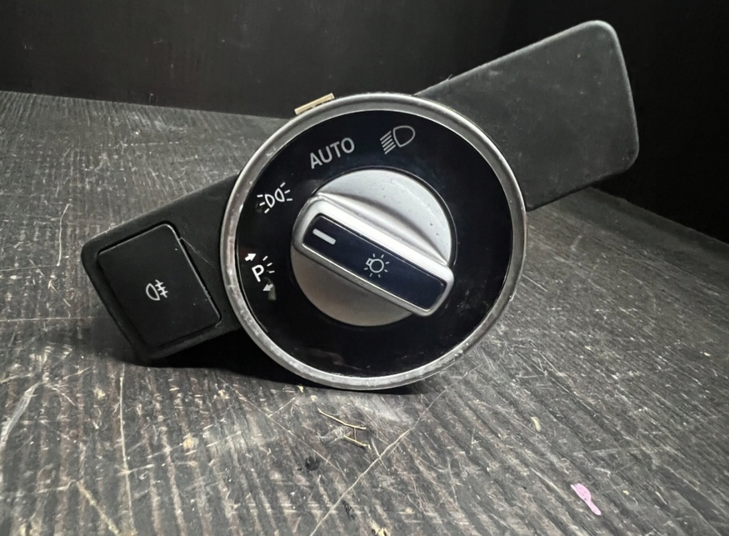 фото №1, Mercedes gla x156 переключатель выключатель света