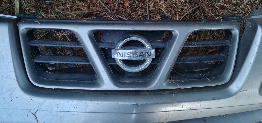 фото №1, Решётка радиатора решётка радиатора nissan x-trail 2.2d