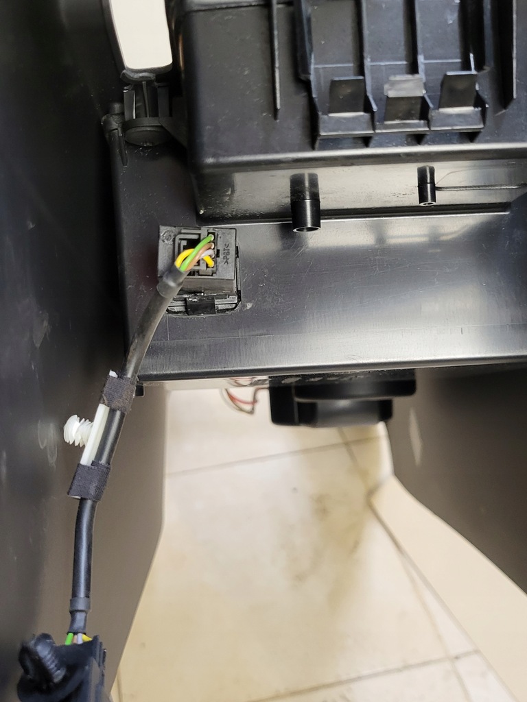 фото №15, Тунель середній консоль кронштейн na чашка роз'єм aux audi a4 b8 8k a5 8t оригінальний номер