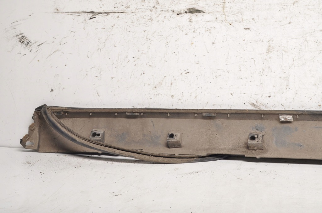 фото №8, Volvo xc60 ii молдинг накладка порог левая 31420622