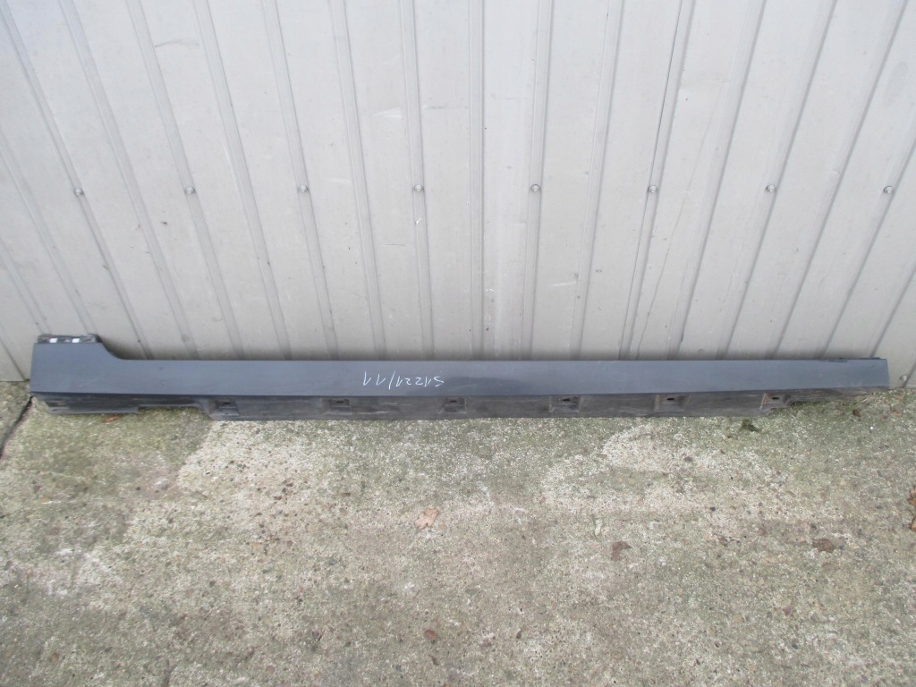 фото №1, Vw passat b8 молдинг порог правая 3g0853858