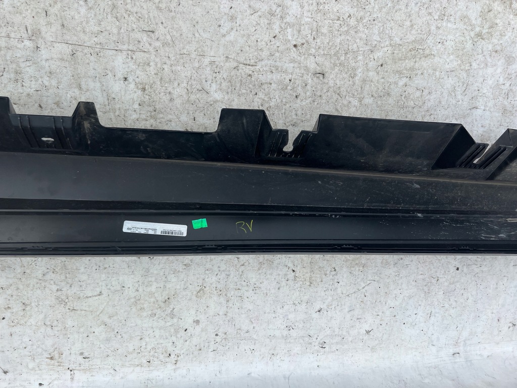 фото №11, Молдинг поріг права mercedes gle w167 amg