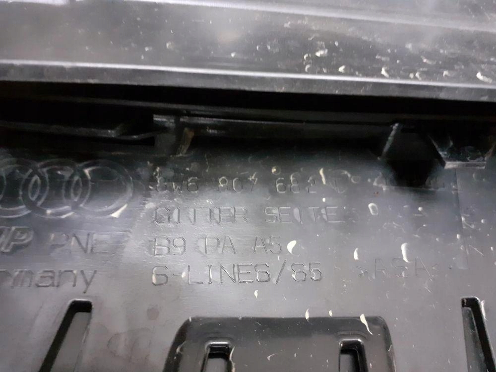 Купити Решітка бампера права audi a5 8w6 lift s-line 8w6807682t