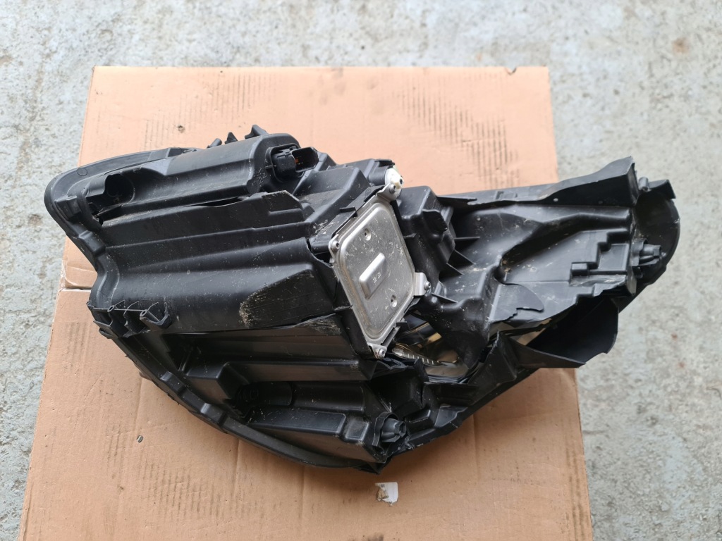 фото №4, Правый фара renault captur kompletny full led 260104900r