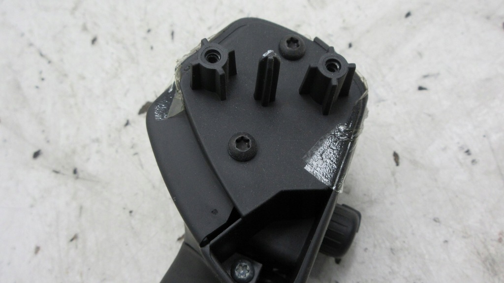 фото №8, Audi a8 d3 4e0867173a захист двері обшивка кронштейн