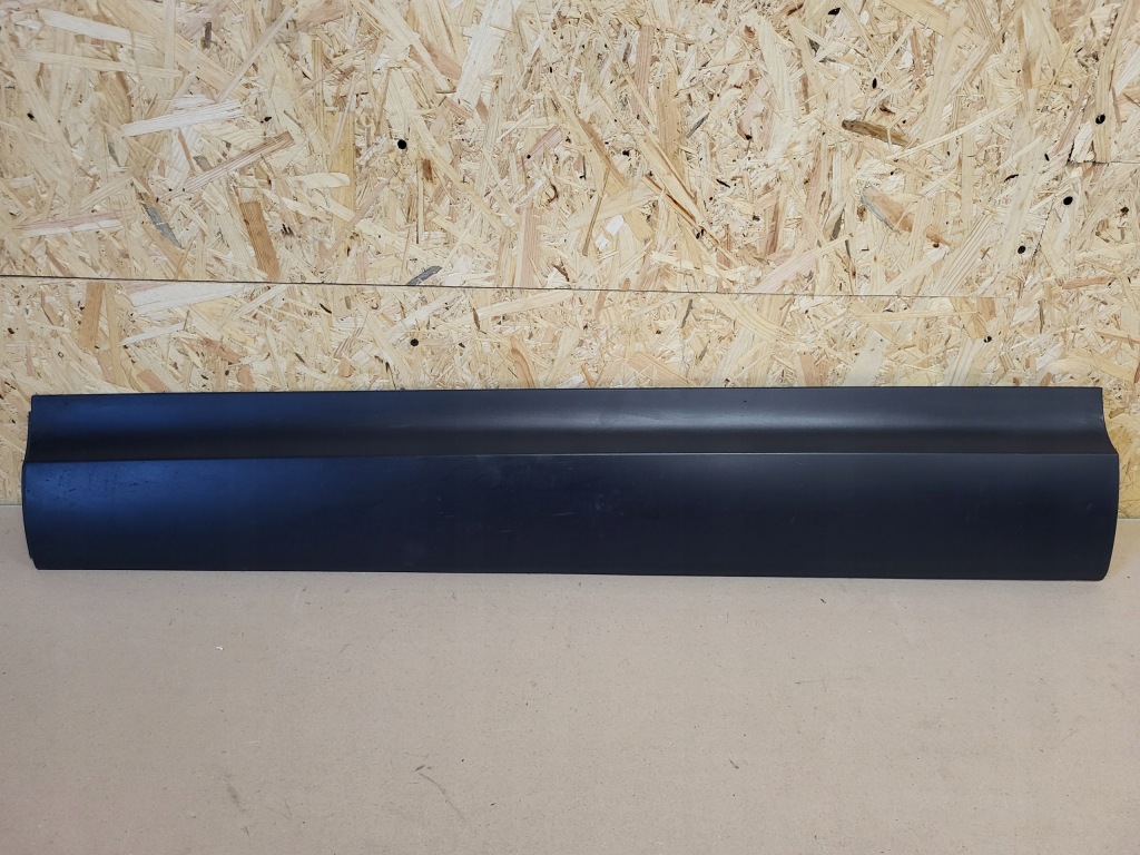 фото №1, Land rover discovery v молдинг дверь перед левая оригинал!