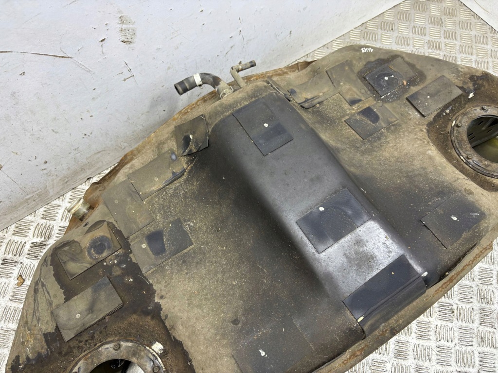 фото №7, Бак топлива nissan 350z