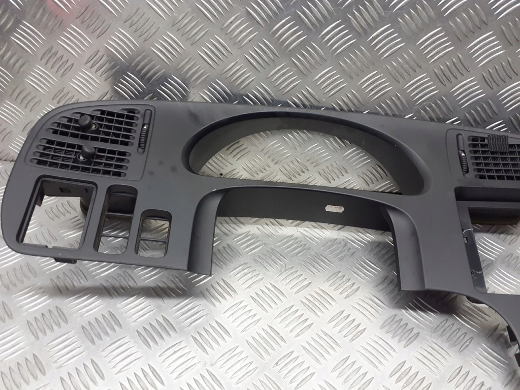 Рамка захист спідометра saab 9-5 1.9 tid 12758679 Доставка