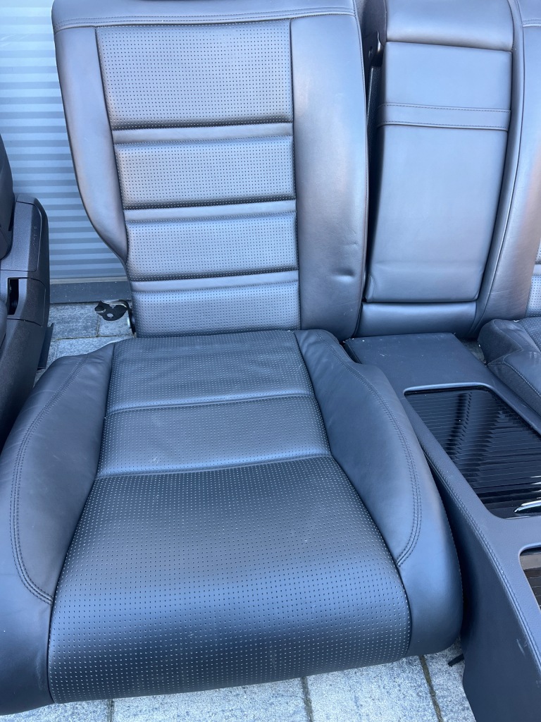 Mercedes w218 cls218 cls 218 6.3 amg сиденье сиденья заднее сиденье Недорого