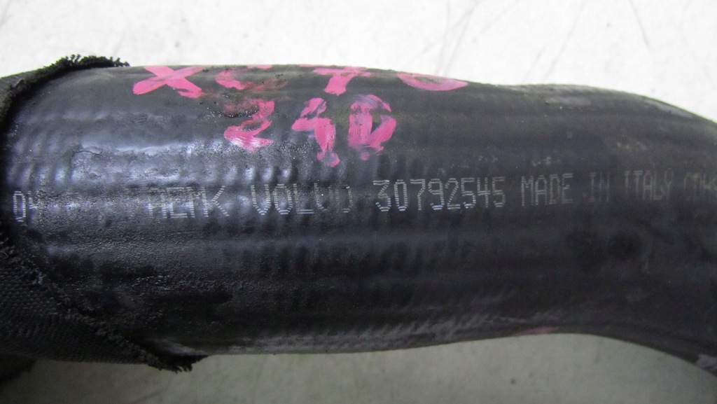 фото №4, Volvo xc70 ii 2.4 труба шланг интеркулер 08-14 831