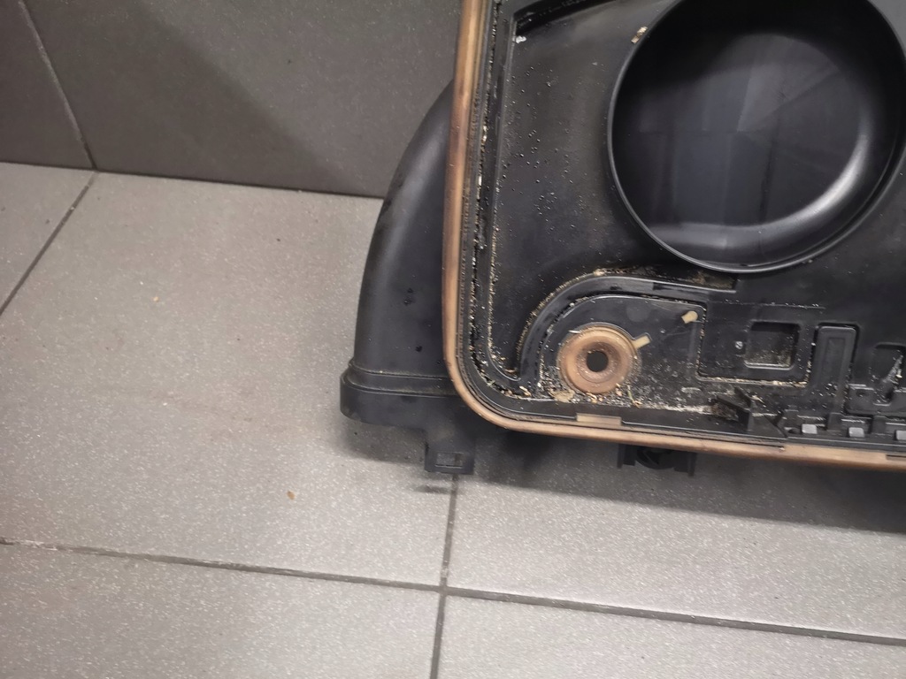 фото №9, Корпус фильтра воздуха bmw 7 f01 3.0d 7812064