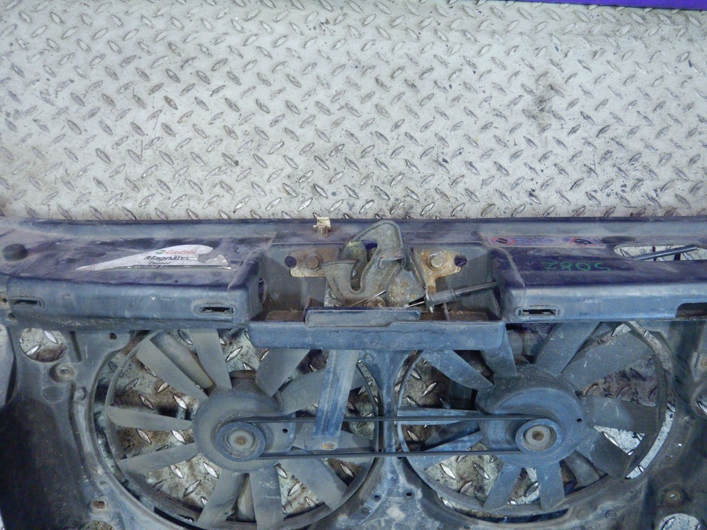 фото №6, Vw golf iii hb 3d pas передний панель фары 1h0805594d