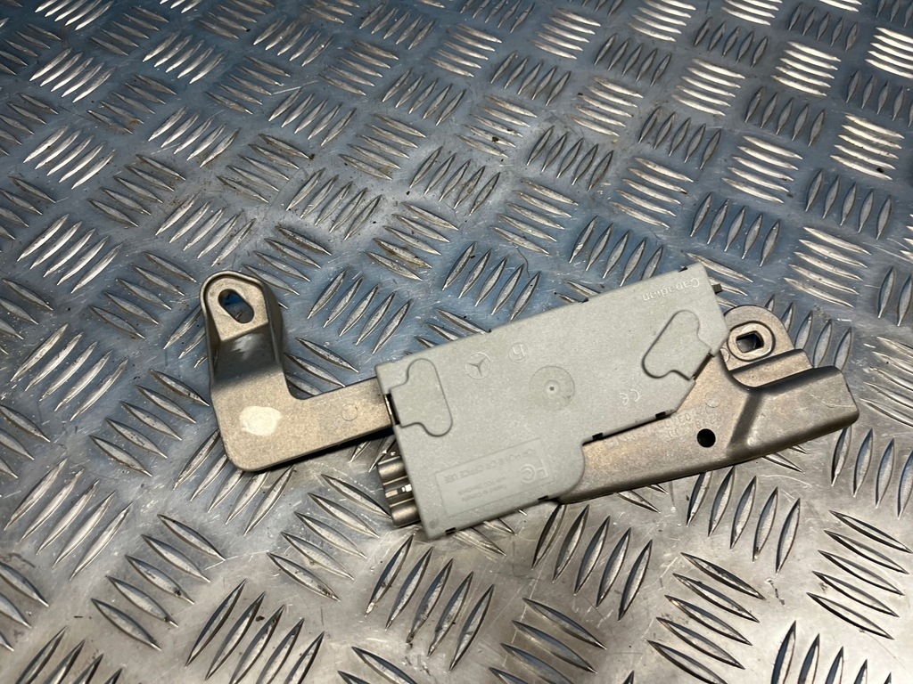 фото №1, Mercedes w211 модуль підсилювач радіо антени