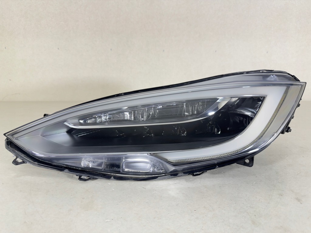 Купить Tesla s рестайлинг  full led фара левая перед фара комплектная eur - хорошее состояние