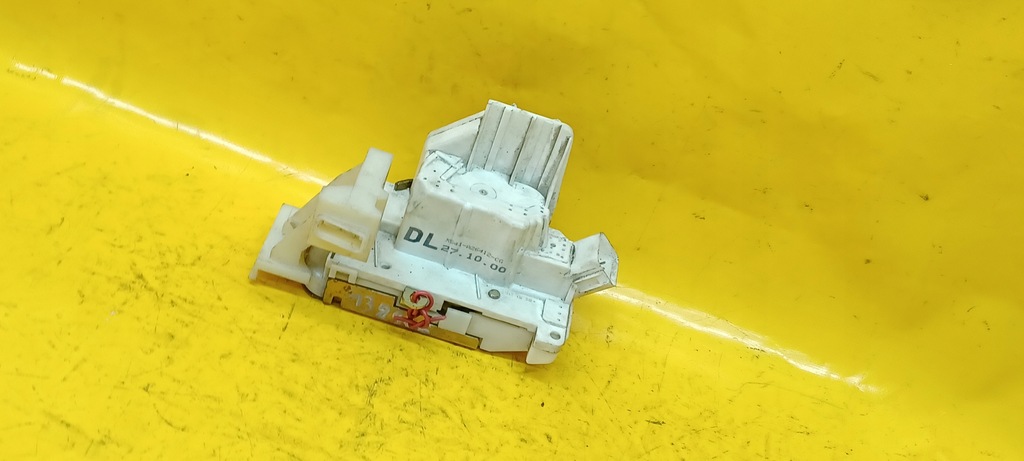 фото №1, Замок двері правий задня mondeo mk3 xs41a26412cg