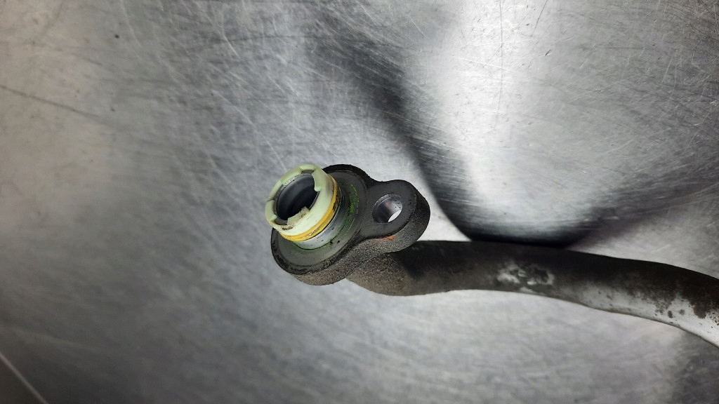 фото №5, Шланг кондиционера 6g9n-19n601-bf volvo v70 iii 2.5t 07r fwd