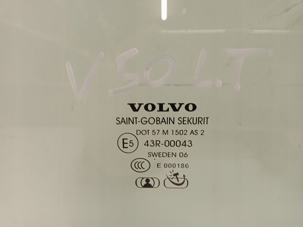 фото №9, Volvo v50 04- скло ліва задня клеєна подвійний