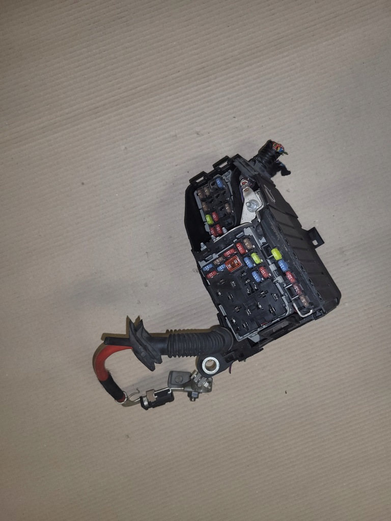 фото №1, Volvo xc60 i коробка запобіжників