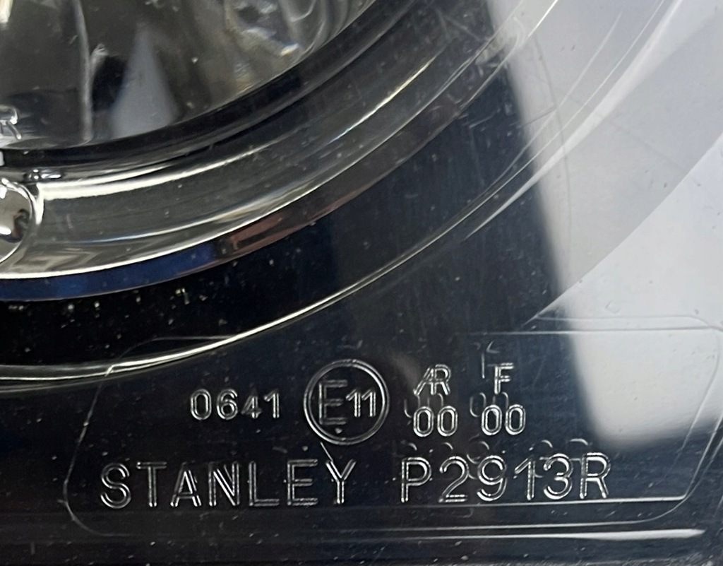 фото №13, Лампа задня задня права w кришка mazda 3 bk 03-09r