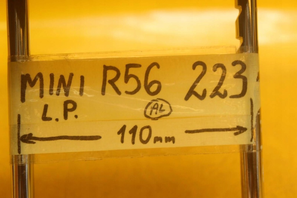 фото №8, Підголівник сидіння лівий перед mini cooper r56 матеріал nr223