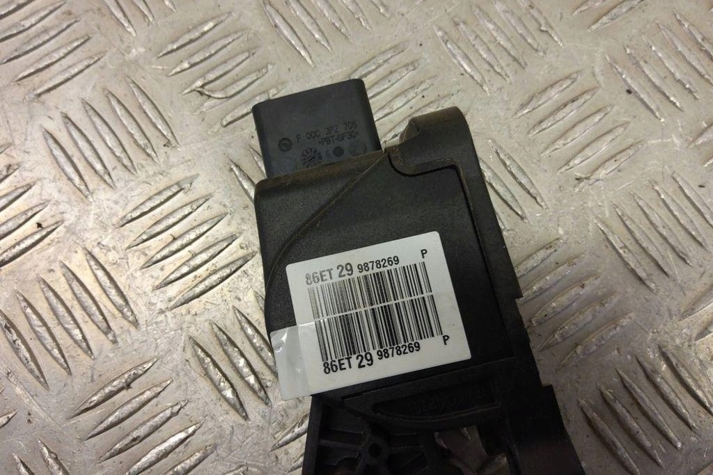 фото №9, Педаль газа peugeot rcz f00c3p2706 2.0l дизель 120kw 2012