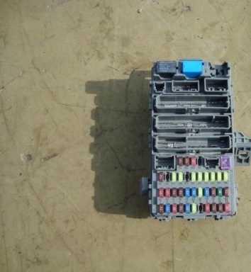 фото №1, Honda cr-v 10-12 lift коробка предохранитель